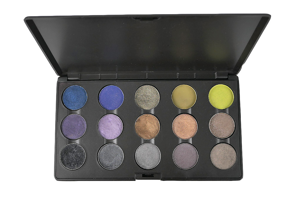 How do you store Depotted eyeshadow?, What does it mean to Depot makeup?, TinyProKit