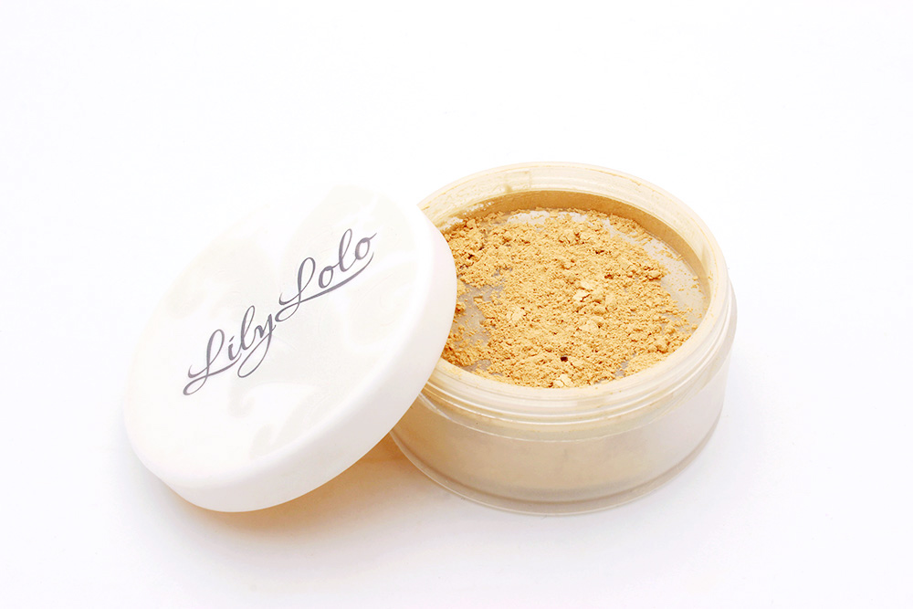 lily-lolo-mineral-foundation-review