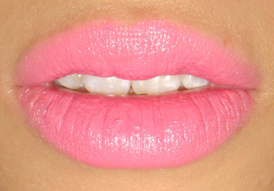 MAC Viva Glam Nicki Lipstick swatch