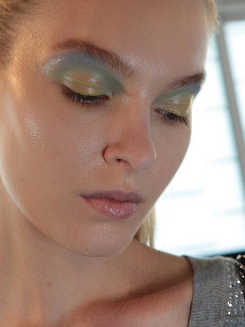 peter-som-spring-2013-colorful-eyeshadow.jpg