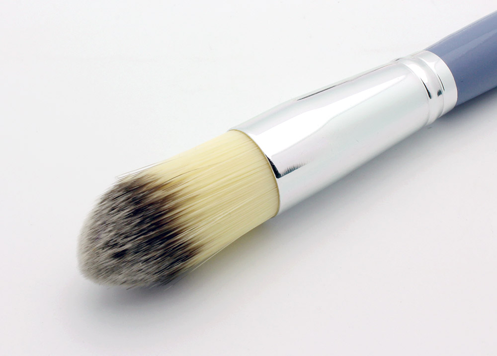 Stila 33a Foundation Brush review