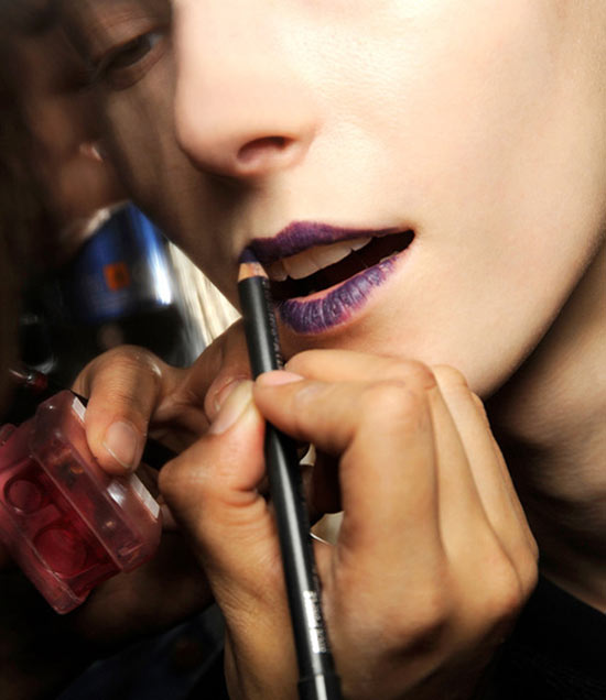 Glossy Purple Lips at Veronique Branquinho Fall 2013