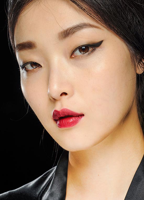 Crimson lips at Dolce & Gabbana A/W 2013