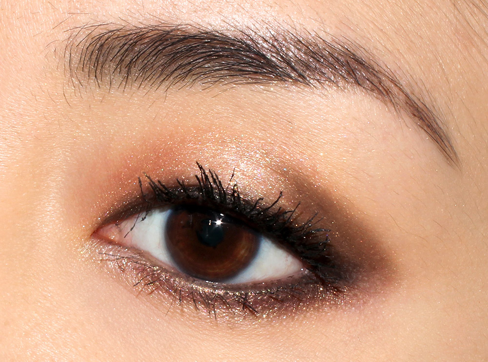 Wearing Lunasol Pink Beige Vivid Clear Eyes Eyeshadow Palette