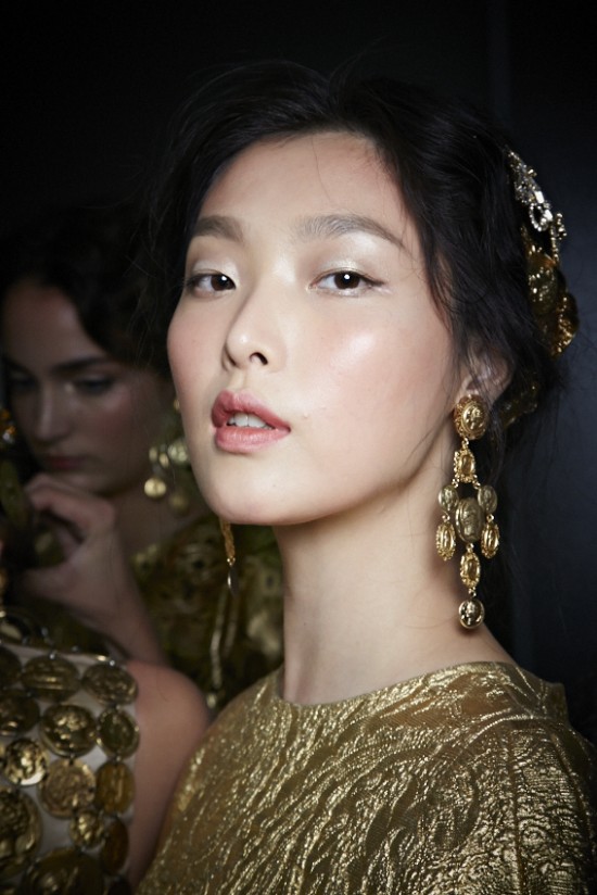 Backstage makeup at Dolce & Gabbana Spring 2014