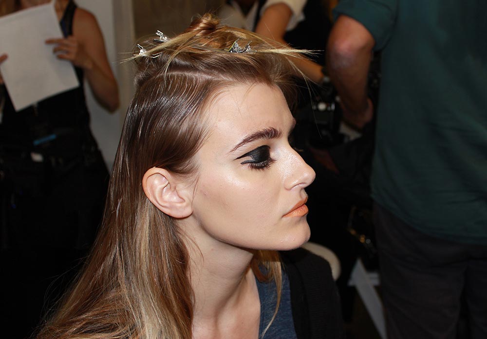Hache S/S 2014 backstage makeup
