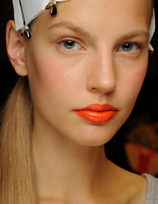 http://makeupforlife.net/wp-content/uploads/2013/09/orange-lipstick-dkny-spring-2014.jpg