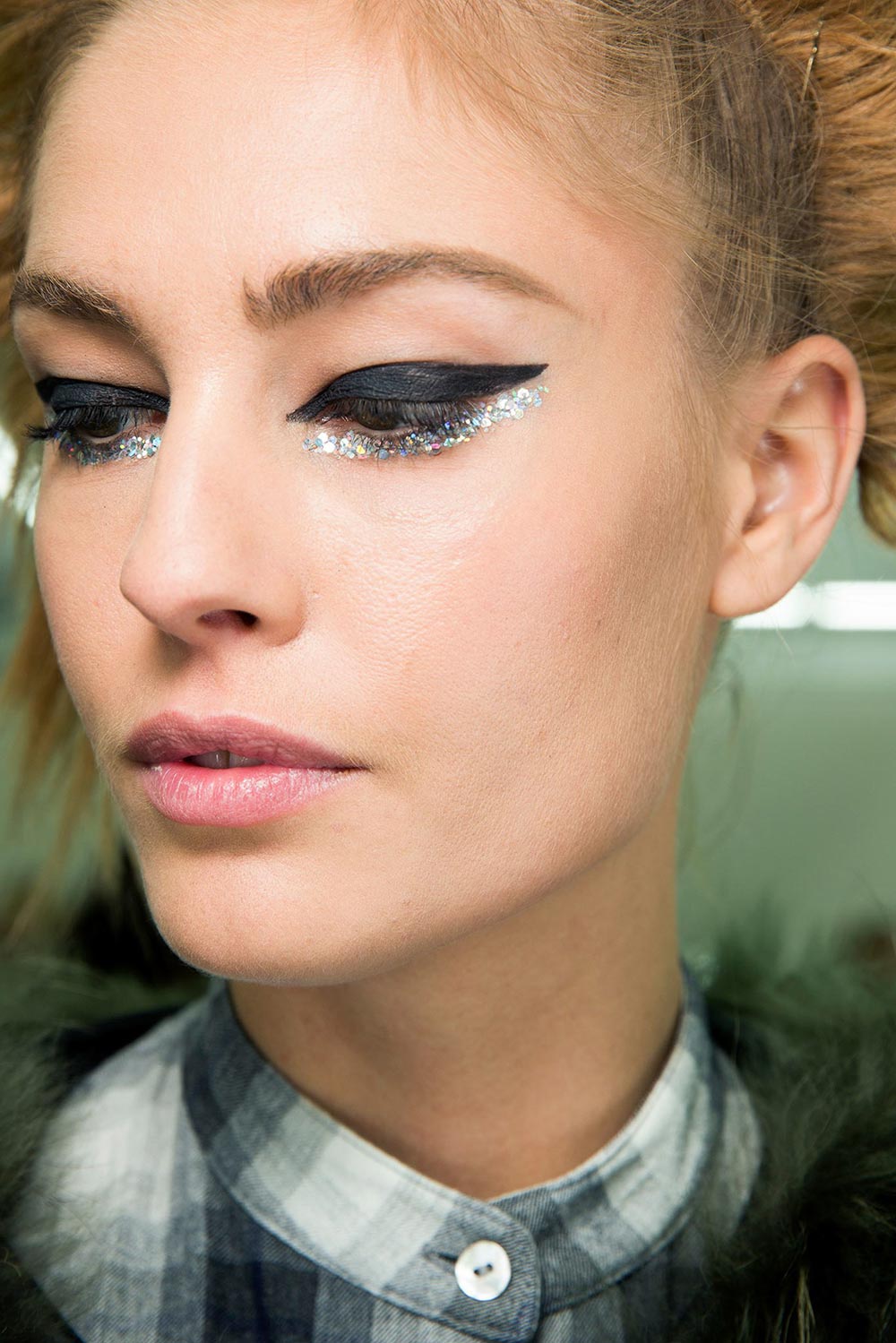 Chanel Spring 2014 Couture Backstage Makeup