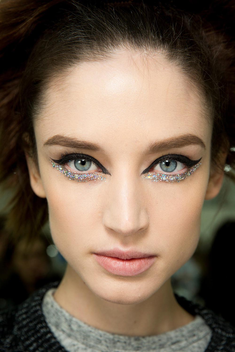 Runway Beauty Glittery Eye At Chanel Spring 2014 Couture Makeup