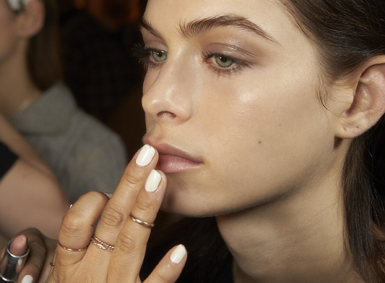 Wes Gordon A/W '14 backstage beauty