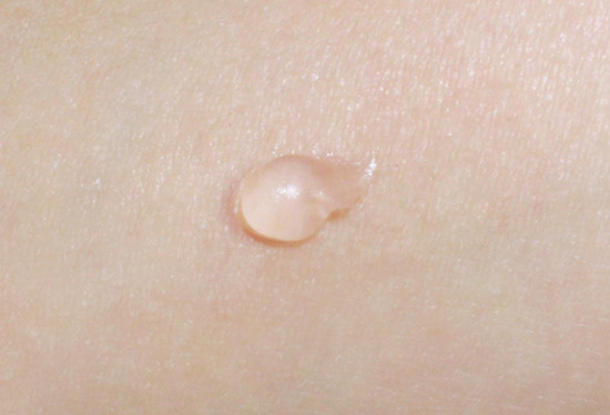 Maybelline Baby Skin Instant Pore Eraser Swatch