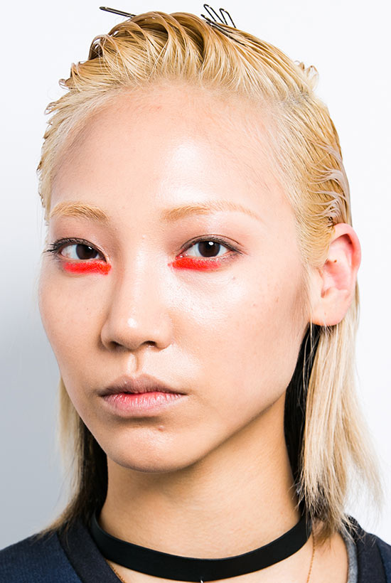 Bright orange eye makeup at Peter Som Spring/Summer 2015