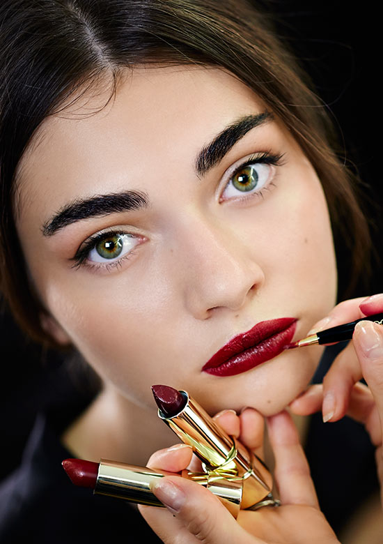 Red lips at Dolce & Gabbana Spring/Summer 2015