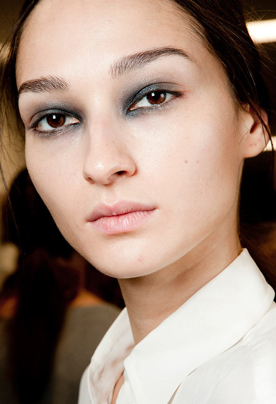 Smoky eye makeup at Giles Spring/Summer 2015