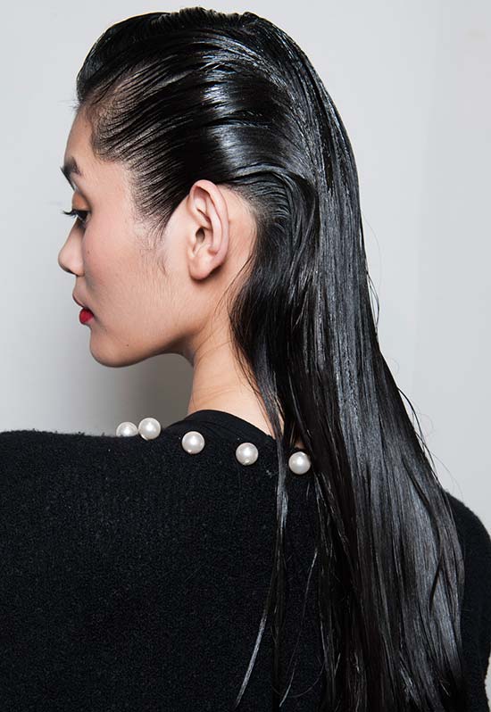 Wet hair look at Zac Posen Spring/Summer 2015