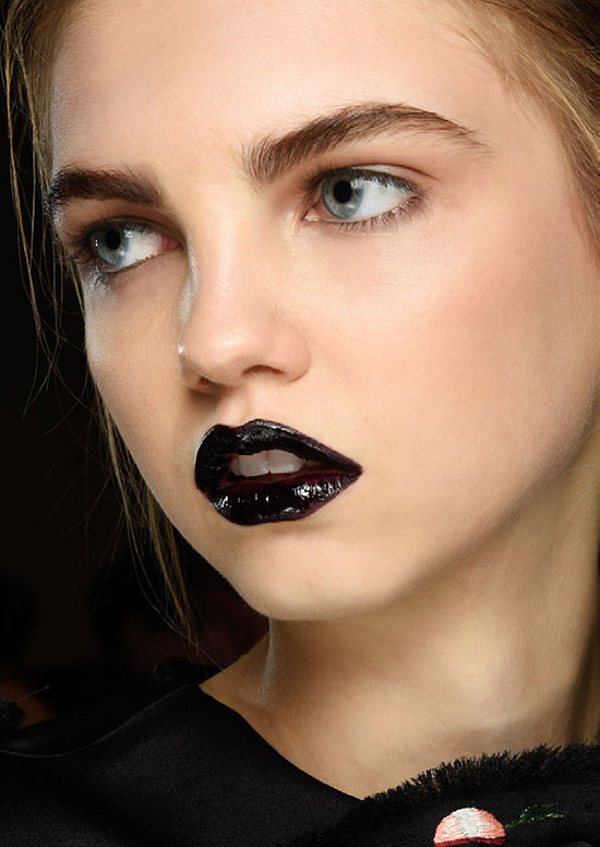Black glossy lips at Giles A/W 2015