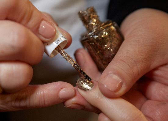 Gold glittery nails at Nanette Lepore A/W 2015