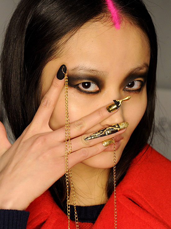 Libertine A/W 2015 runway makeup and nails