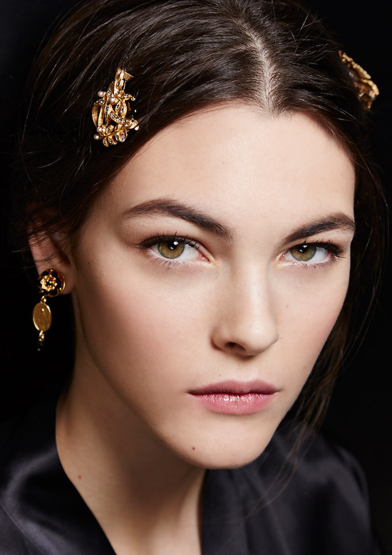 Dolce & Gabbana A/W 2015 runway beauty