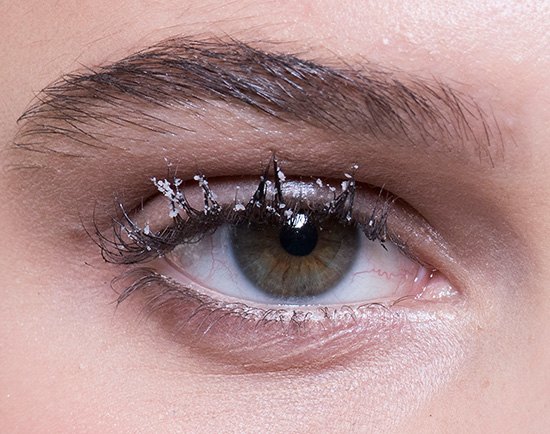 white-glitter-eyelashes-jonathan-simkai-aw-2016