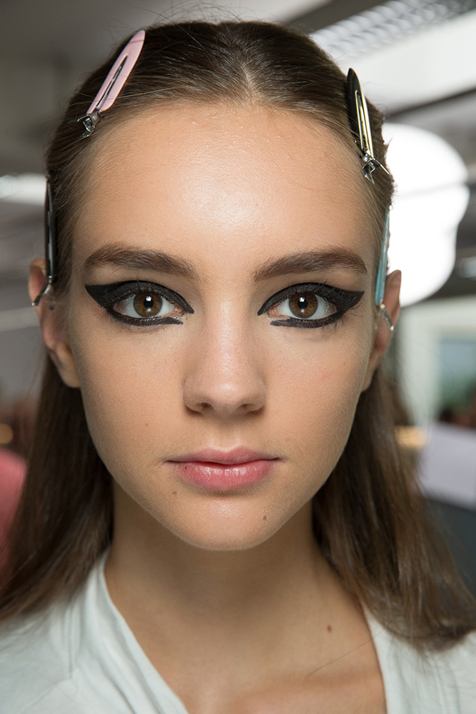 dior-fall-2016-couture-cat-eye