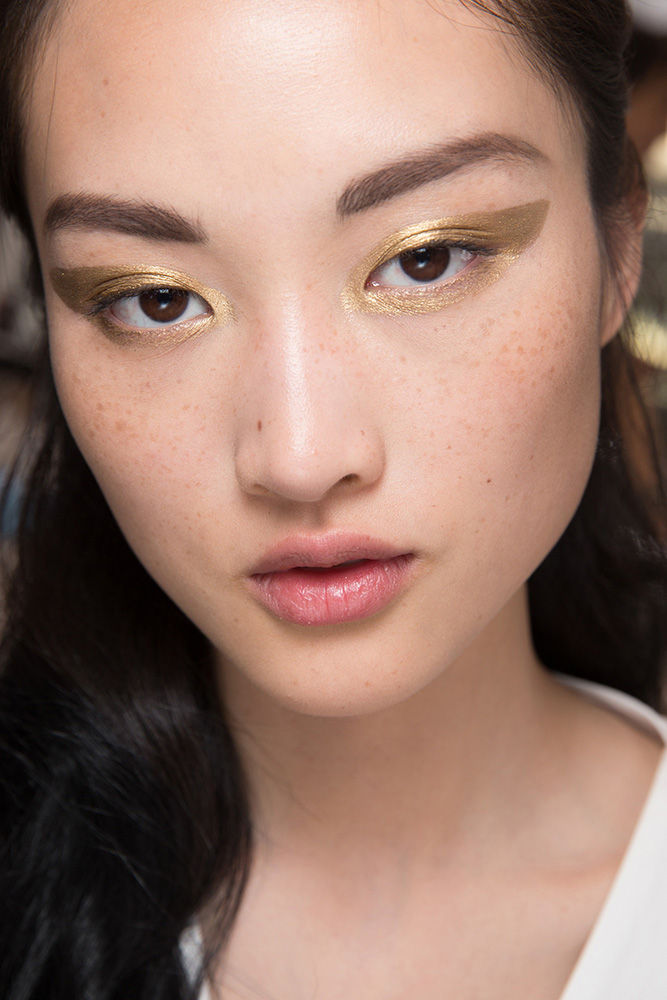 dior-fall-2016-couture-runway-beauty