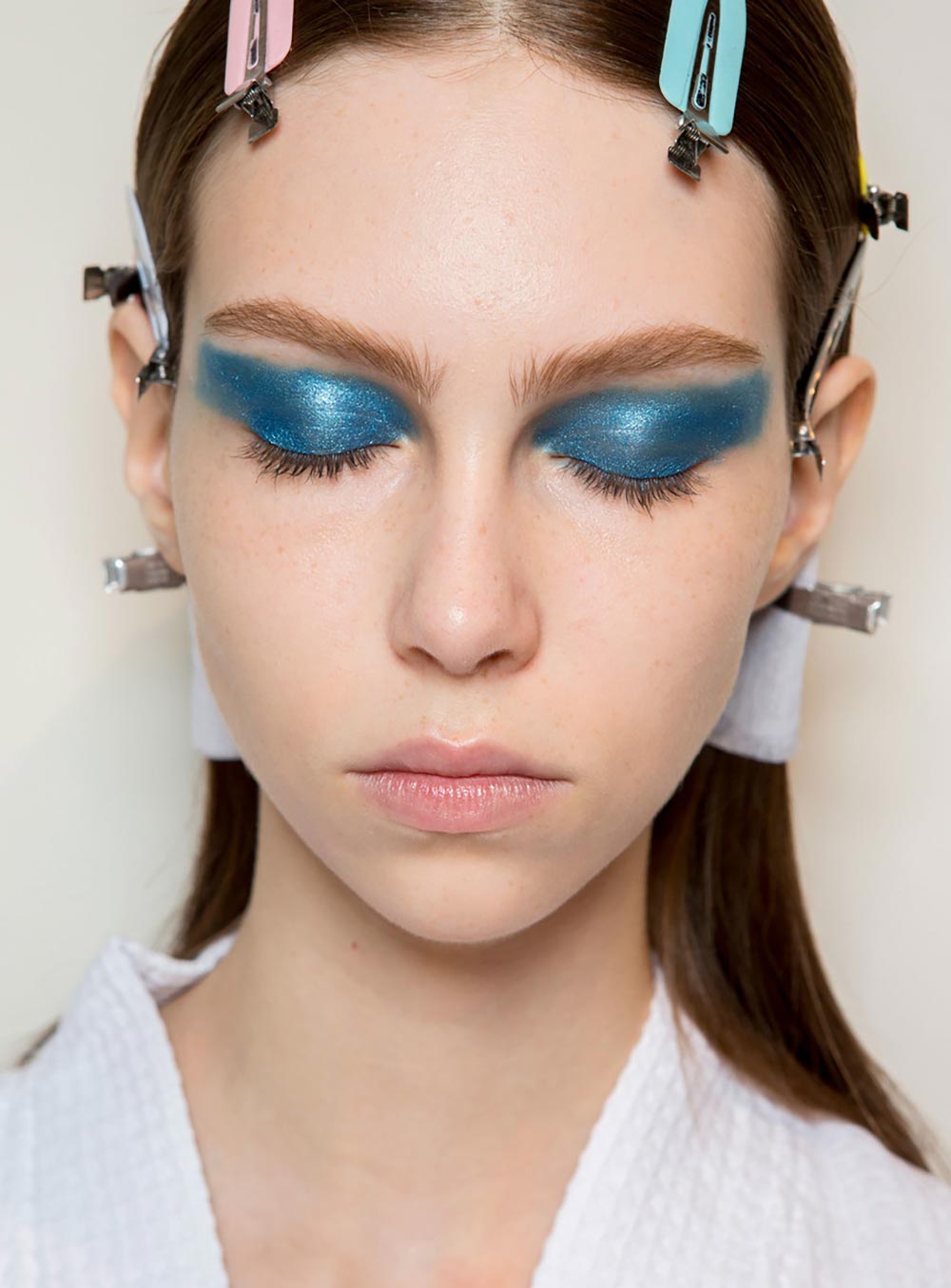 Graphic blue eyes at Victoria Beckham Spring 2017