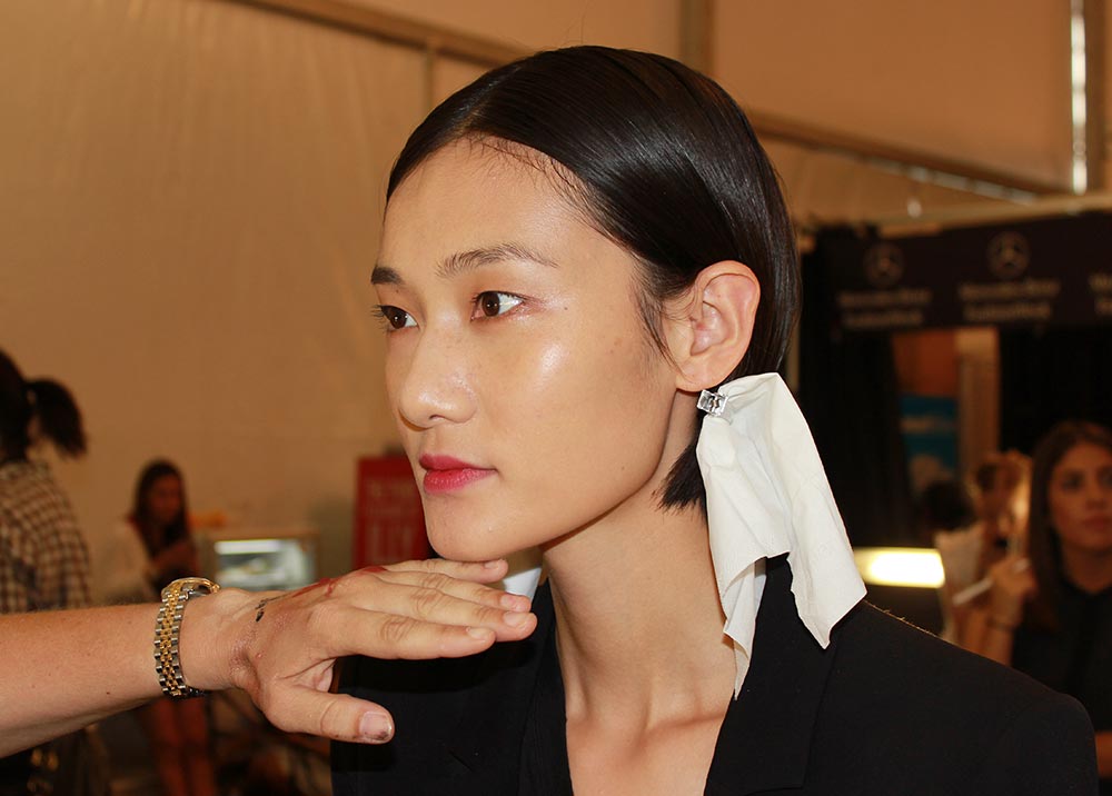 NYFW Exclusive Coverage: Luminous Skin and Stained Lips at Naeem Khan S ...