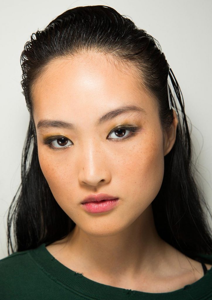 Runway Beauty: Glossed Up Eye at Altuzarra S/S 2017 – Makeup For Life